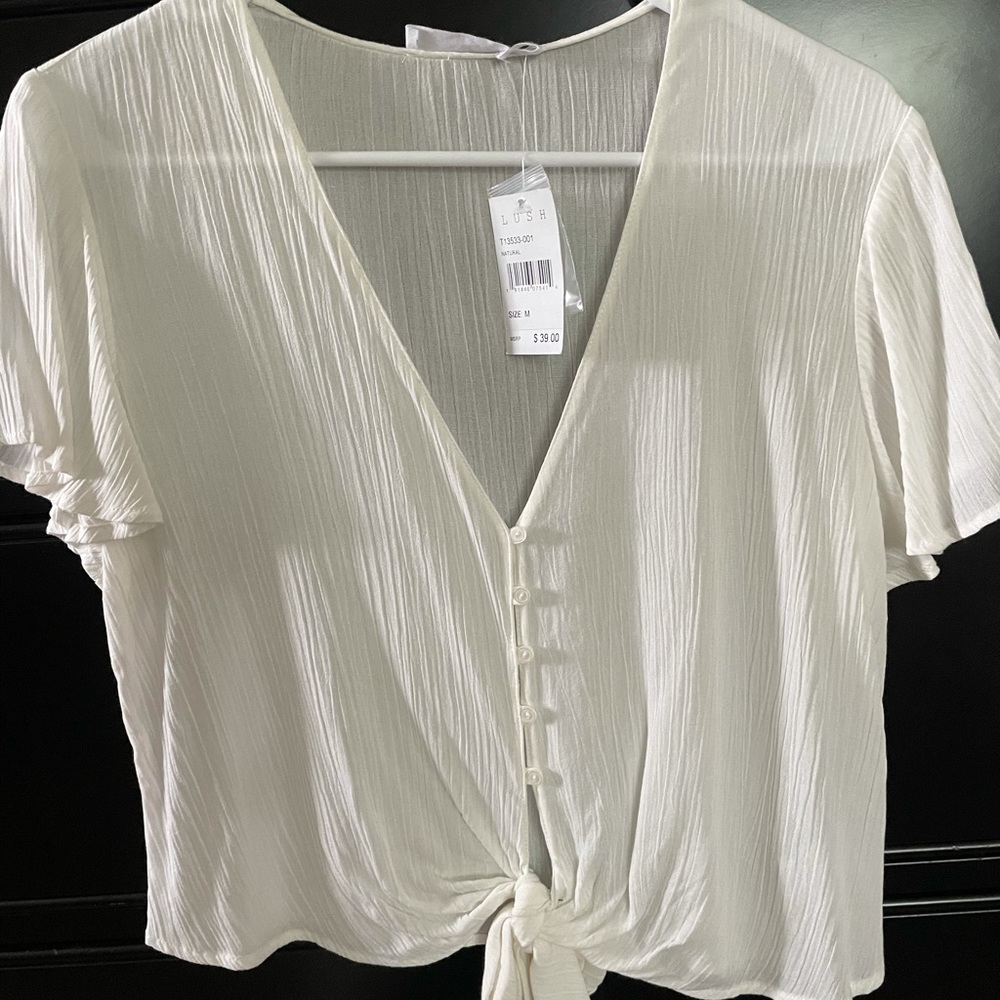 NWT Lush Top, Sz L